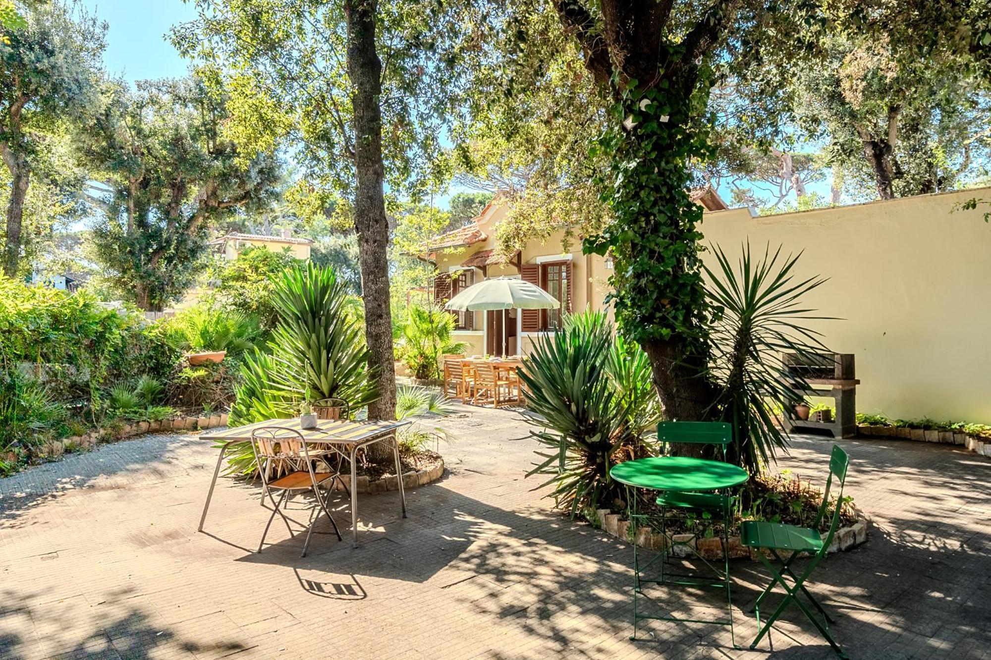 Exclusive Charming Villa - Free Parking 400 Mq Garden - Rome Airport - Roseto Villa Dream 프레제네 외부 사진