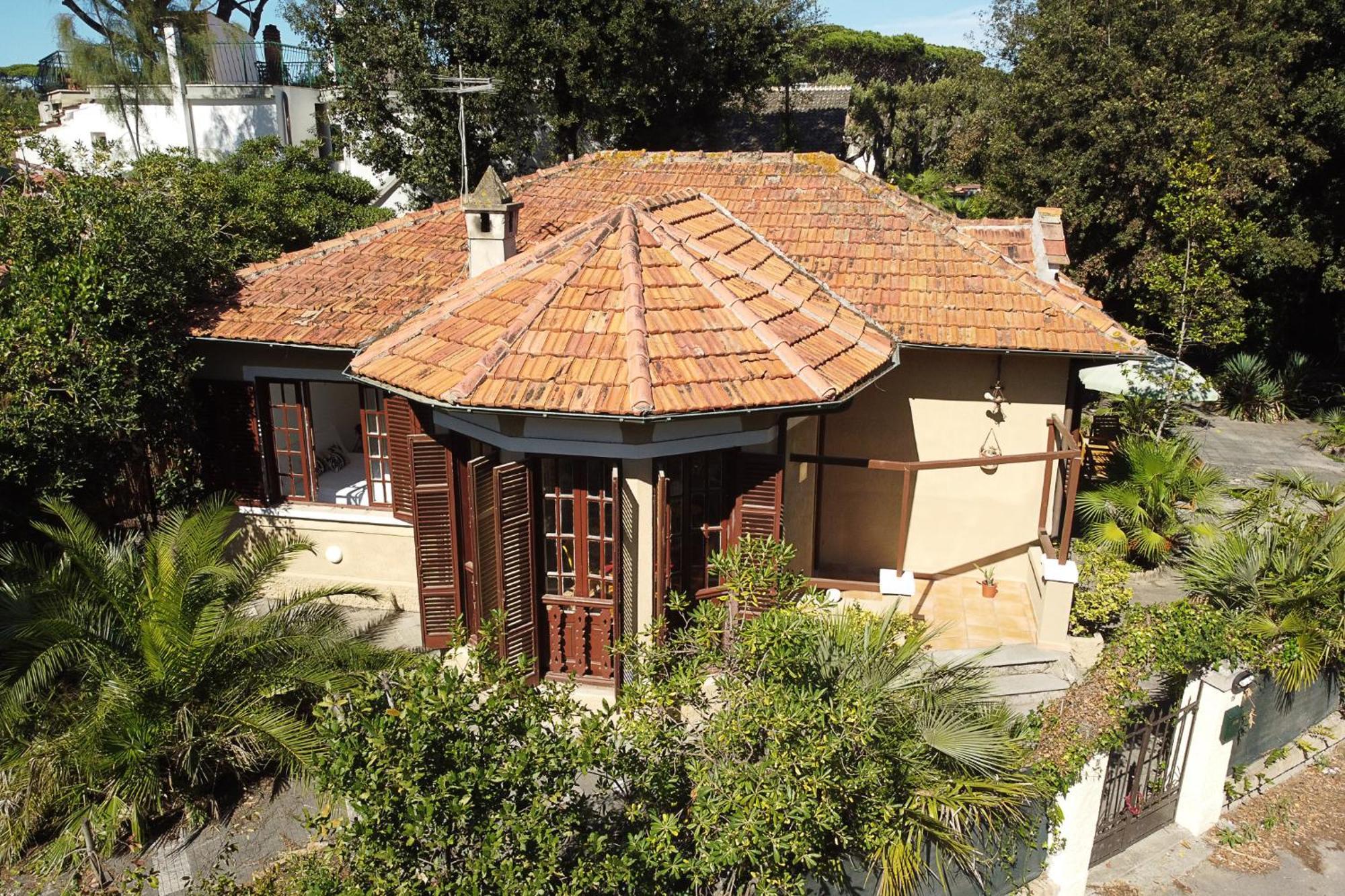 Exclusive Charming Villa - Free Parking 400 Mq Garden - Rome Airport - Roseto Villa Dream 프레제네 외부 사진